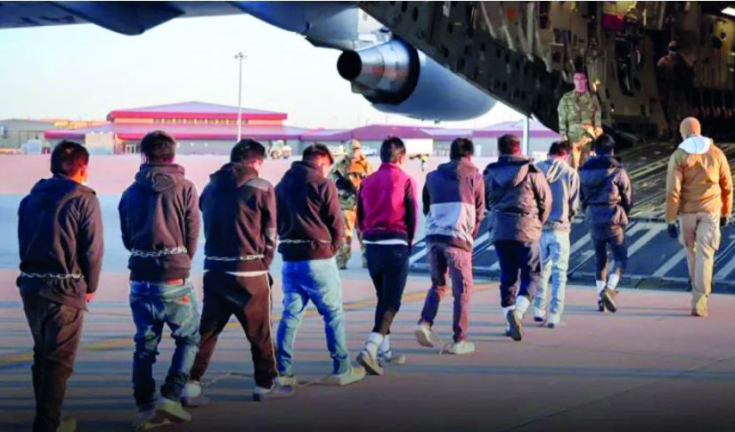 ILLEGAL INDIAN MIGRANTS RETURN FROM USA IN CHAINS